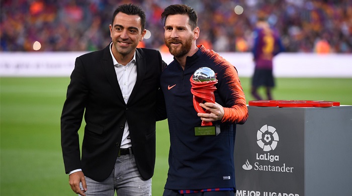 Xavi-and-Lionel-Messi