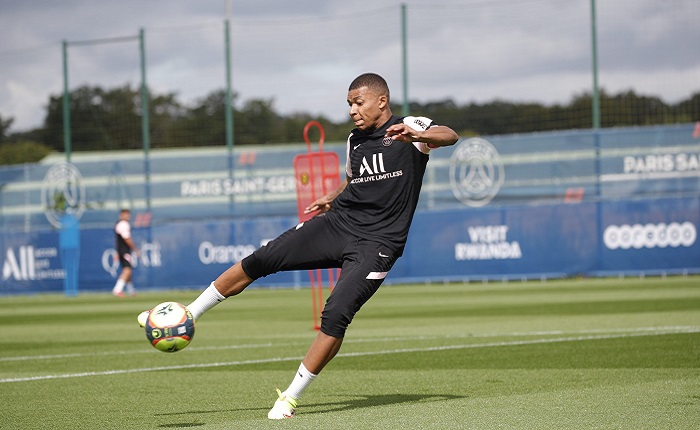 mbappe training