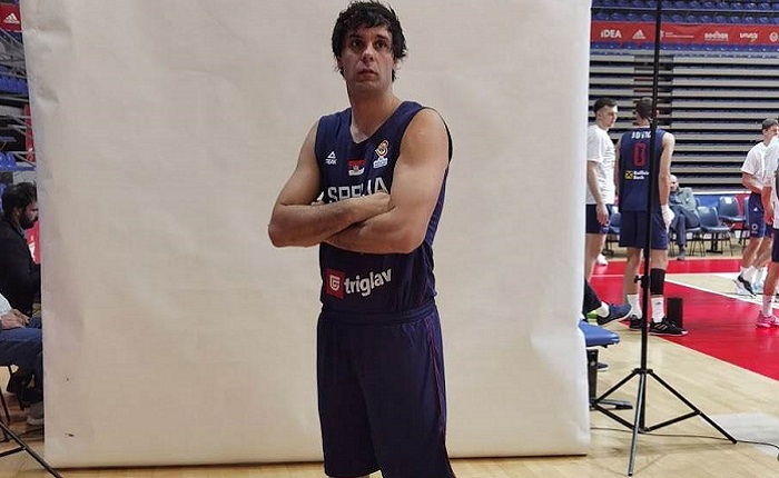 milos-teodosic-okupljanje