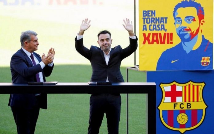 xavi hernandez-barcelona-laporta